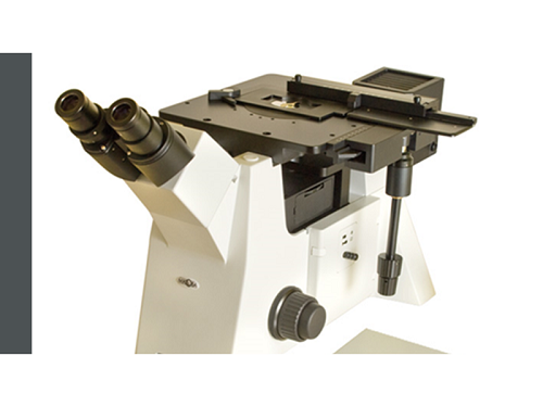 Microscópio Metalográfico M420